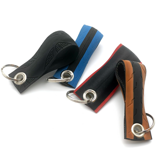 Mnmur キーホルダー レーシング自転車タイヤ素材 イタリア製<送料無料>